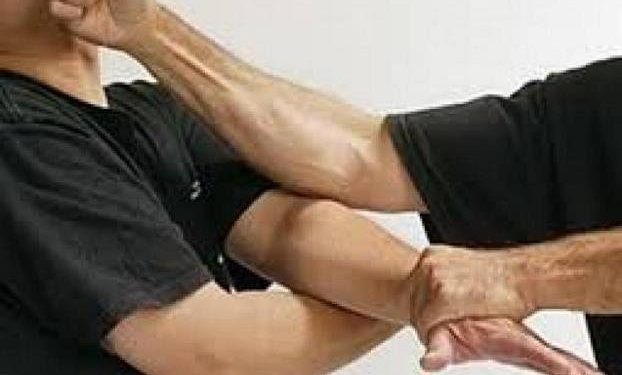 doi viteji au casapit clientii unui bar de pe strada vitejilor a luat bataie si cel care a incercat sa calmeze apele 69904f7a8fa57