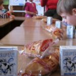 doua firme din iasi aduc o gustare pentru jumatate din elevii judetului cj incearca de ani de zile sa atribuie contracte din programul pentru scoli 69825f2372d6b