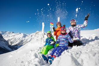 elevii din iasi intra azi in vacanta cursurile vor fi reluate pe 23 februarie calendarul anului scolar in curs 698e8660ad6b7