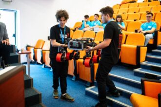 elevii din romania provocati sa rezolve probleme reale cu inteligenta artificiala a fost lansat concursul national 3dutech 698114a578fc9