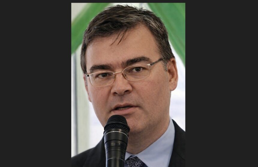 era ultimul la care m as fi gandit a avut o poveste foarte trista cine a fost universitarul iesean mentionat in dosarele epstein decedat intre timp era chimist cu master in teolo 69815af8634a3