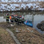 femeie ranita dupa ce a cazut cu masina in raul bahlui ea a reusit sa iasa din autoturism inainte de sosirea pompierilor 699c0f290a938 2