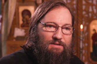 floarea vietii aduce speranta in primii pasi ai copiilor flori care se transforma in scutece si lapte praf 69943120432ce