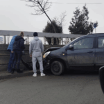 foto video accident la iesirea din pasajul capat canta spre mall moldova o dubita s a izbit in zidul lateral 699036cf8ef15