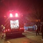 foto video locuinta cuprinsa de flacari in iasi copil de 3 ani transportat de urgenta la spital 699223091b43d