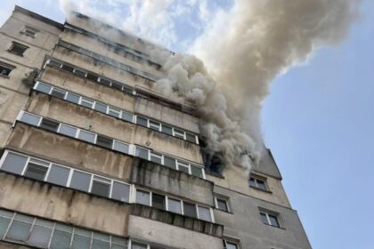 incendiu intr un apartament din iasi sapte persoane au fost evacuate printre care doi copii video 69999255b2f57 1