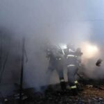 incendiu puternic in neamt doi batrani scosi din locuinta in flacari de doi luptatori de la sas aflati in zona la alta misiune 6998399364df5