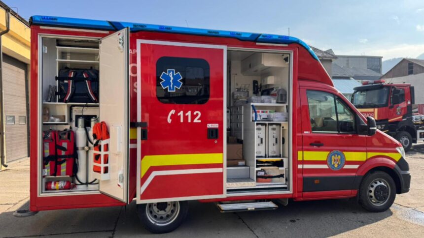 investitie romaneasca in judetul neamt au cumparat ambulante dar nu incap pe rampele spitalelor 6994b0004cc14