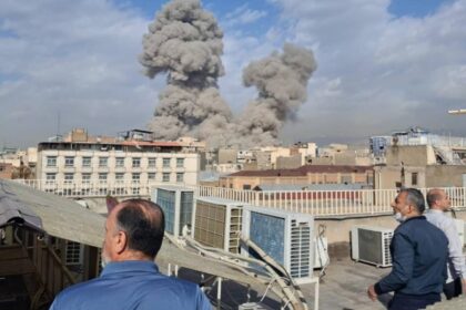 israelul a atacat iranul in urma cu putin timp explozii in teheran si mai multe orase importante donald trump a confirmat implicarea sua live text video 69a2a3dc456c2