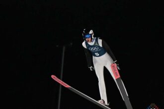 jo de iarna romania locul 17 in proba masculina de sarituri cu schiurile super team pe trambulina mare 6993942c988d0