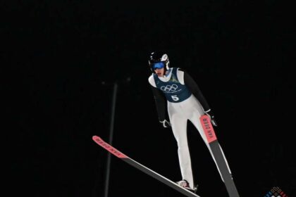 jo de iarna romania locul 17 in proba masculina de sarituri cu schiurile super team pe trambulina mare 6993942c988d0