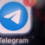 kremlinul ii lasa pe rusi fara telegram ce motiv au gasit autoritatile pentru a restrictiona accesul la cea mai populara aplicatie din rusia 698b5136312d1