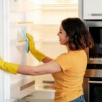 la cat timp trebuie sa cureti garnitura frigiderului si cum o igienizezi corect trucul care iti va salva electrocasnicul 698c8795a90d1