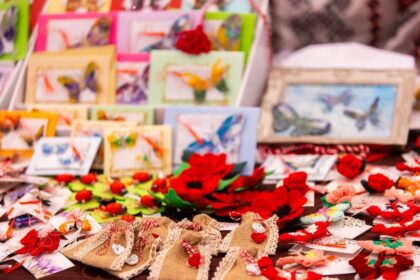 la palas primavara prinde culoare la targul de martisoare vino sa descoperi cadouri handmade unice 699f4776b8dd7