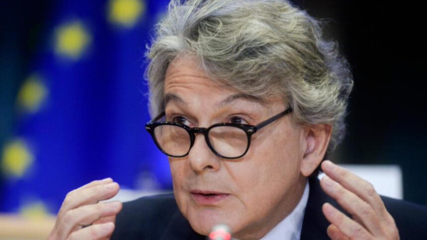 macron ii cere lui trump ridicarea sanctiunilor impuse celui care a propus anularea alegerilor in romania 699b3a7255f43