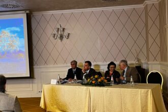 mai mare rusine un condamnat penal pentru mita un altul pentru manipularea bursei si un general admirator al lui putin au venit ieri la iasi sa ne invete ce e etica si democratia 69a0f7e2c883d