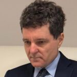 memoriu adresat lui nicusor dan dupa reforma pensiilor speciale judecatorii cer reexaminarea reformei 699eb51839692