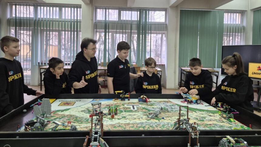 micii ingineri de 10 13 ani din iasi care au cucerit scena regionala first lego league echipa spikers de la club 801 a luat cel mai mare premiu 698a8e74f3607