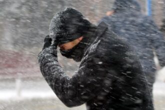 ninsorile continua anm a emis cod galben de viscol si rafale puternice de vant valabile pana miercuri noile harti 699c30899fa73