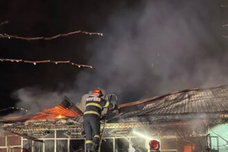 noapte de foc pentru pompierii ieseni doua case au fost cuprinde de flacari 6981951f990ef
