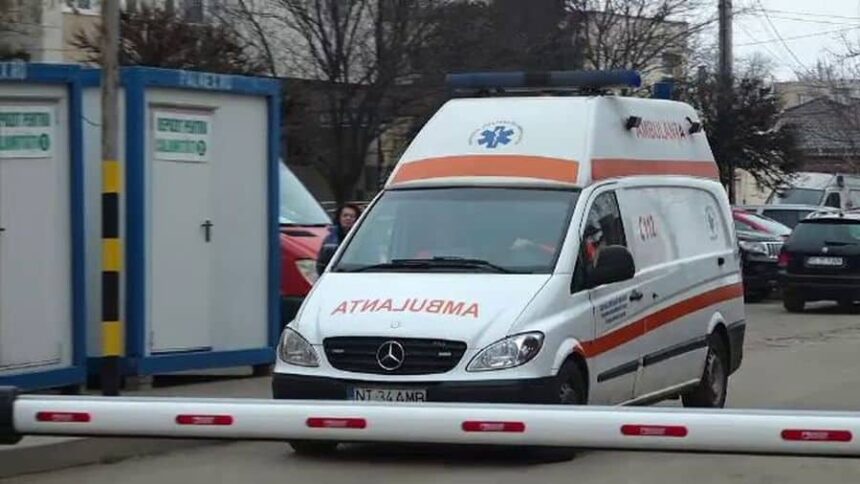 o eleva din timisoara a ajuns de urgenta la spital dupa ce a inghitit mai multe medicamente 699c2e07c23e4