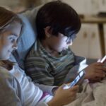 o fetita de 5 ani eroina in franta si a salvat mama care a suferit un stop cardiac sub ochii ei 699c68c936e33