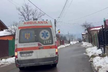 o tanara insarcinata din brasov si a injunghiat iubitul cu un cutit dupa o cearta apoi a sunat la 112 pentru a cere ajutor 699c85f750a17