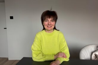 patru ani de razboi in ucraina marturiile unei profesoare din kiev stabilite in iasi in fiecare zi imi sun sotul nu il intreb daca a mancat sau a dormit ci daca traieste 699cffe6bfc15