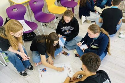 peace up program anti violenta finantat de uniunea europeana lansat la liceul din valea lupului mai multe institutii implicate 699513650977c