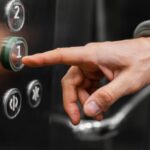 proiectul pentru montarea de lifturi la blocurile de patru etaje dinainte de 1990 merge mai departe cand va fi votat in senat 69a1e1487d525