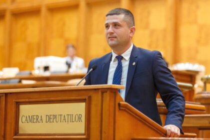 radu miruta cheama tinerii in armata anuntul ministrului apararii dupa izbucnirea razboiului in orient 69a2e42851480