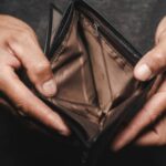 realitatea buzunarului gol cum ne explica guvernul ca recesiunea este de fapt un succes 698f0d3f7342d