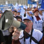 referendumul pentru greva profesorilor a ajuns in scoli sindicatele propun boicotarea simularilor 69844ec1aecd8