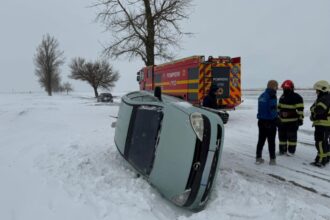 romania sub zapezi interventii de urgenta in 7 judete pentru salvarea persoanelor inzapezite si refacerea retelei electrice 6999c4b6f2430 1