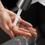 romanii care platesc cea mai scumpa apa potabila diferente uriase intre judete si motivele din spatele lor 698f7dc2d3d75