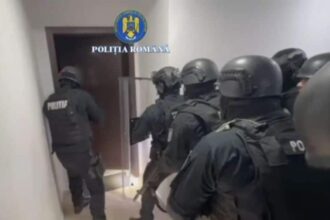 saloane de masaj erotic din centrul capitalei calcate de mascati noua persoane printre care si vaduva lui gabriel cotabita cercetate pentru proxenetism 699b1d1c8250a