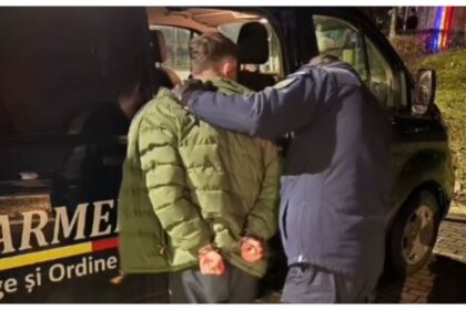 scandal in fata unui internat din zalau un tanar inarmat cu un cutit a fost imobilizat 69806d1a53b39