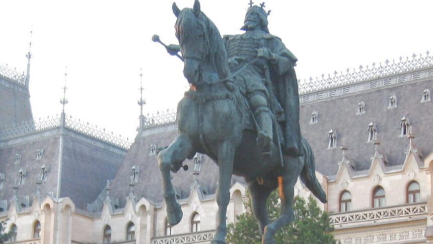 secret ascuns in burta calului descoperire uluitoare in statuia lui stefan cel mare din iasi video 6990bc82e308b