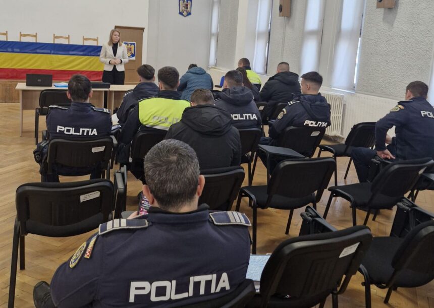 sesiune de instruire anticoruptie cu politisti din cadrul inspectoratului de politie judetean iasi 698dac818ffbf