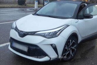 sofer lasat fara masina in vama albita autoturismul era furat din grecia 6989bc95a86d3