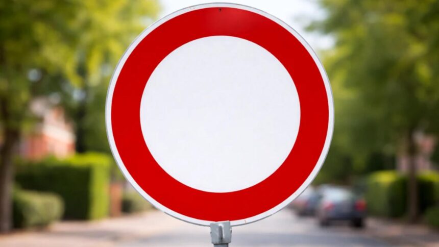 soferii luati prin surprindere de un semn rutier aparent banal ce reprezinta cercul alb cu margine rosie 69a08d8124957