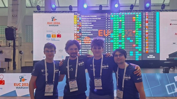 studentii ieseni stralucesc la varsovia aur european la concursul international de programare pentru tinerii de la uaic 69927ae991654