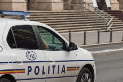 tanarul acuzat ca si a sechestrat fosta partenera si pe copil a fost transportat la spital dupa un incident petrecut in arest 6984ace932687