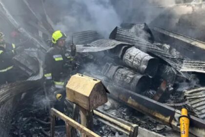 tragedie aviatica in iran un elicopter al armatei s a prabusit intr o piata patru oameni au murit fotovideo 699d8e23727a9