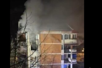 tragedie in navodari o persoana a murit carbonizata intr un incendiu de apartament zeci de locatari evacuati de urgenta 6986309892bc0