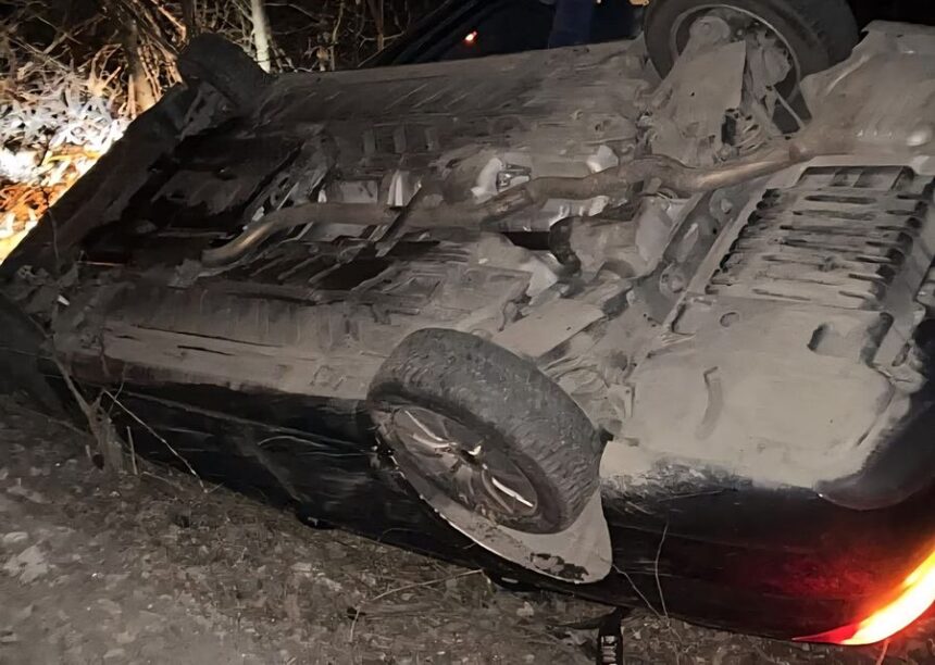 trei minori raniti dupa ce un adolescent a intrat cu un autoturism furat intr un cap de pod in vrancea 69822b84e66de