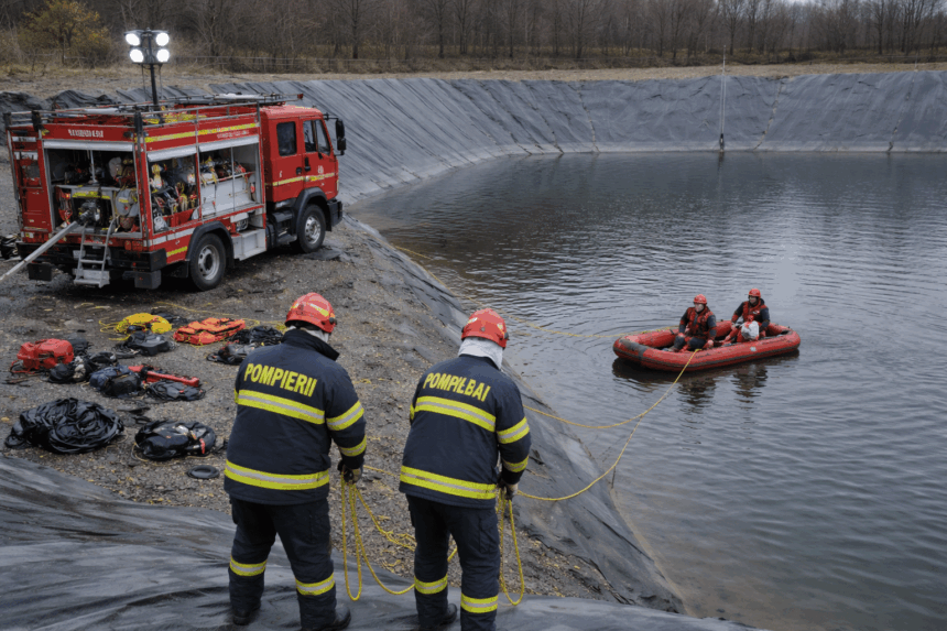 un angajat al unei ferme din alba s a inecat intr un bazin din incinta unitatii trupul neinsufletit a fost scos la mal de catre scafandri 69943e0c5b085