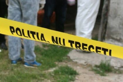 un barbat a fost gasit mort cu rani la cap intr o curte din botosani un suspect a fost prins de anchetatori 699820fa1da9a