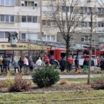 un barbat de 35 de ani a fost gasit mort pe terasa unui bloc din resita politia a deschis o ancheta 699f30064ac28