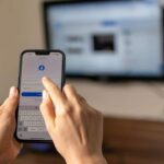 un barbat din dambovita a navalit peste o femeie si a amenintat ca o omoara daca nu i aproba cererea de prietenie pe facebook 69a1bdd8570fd